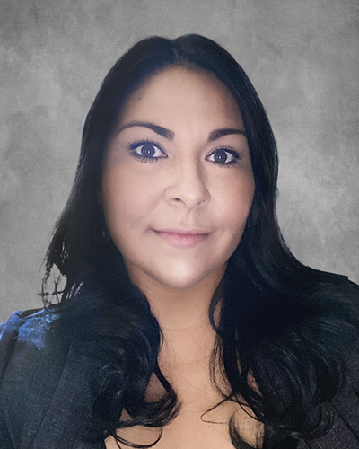 Headshot of Christina De Hoyos