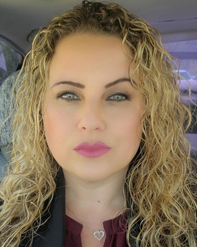 Adriana Cruz_aeg.jpg